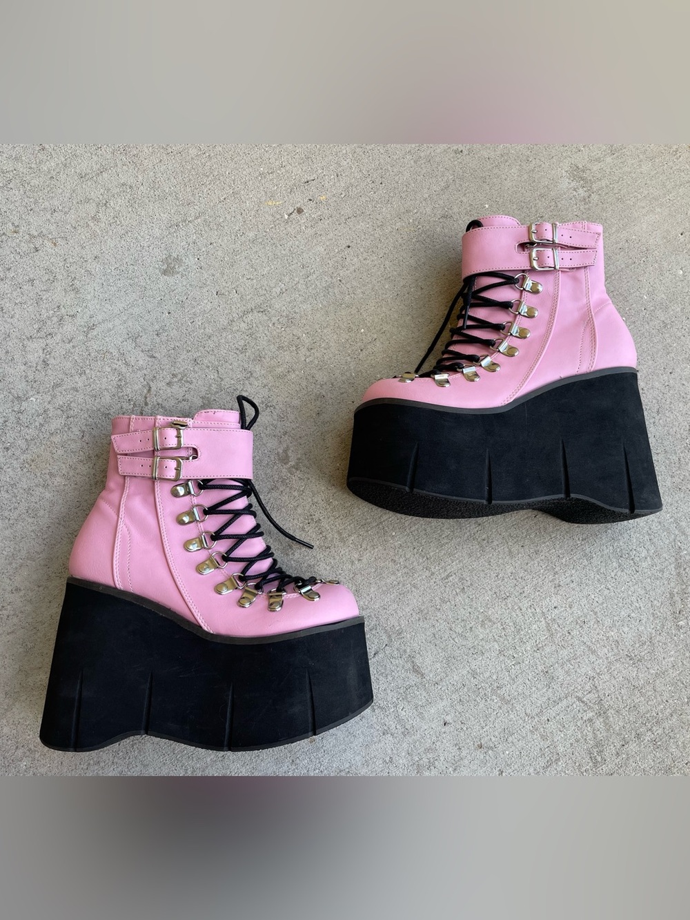 Demonia Kera 21 Baby Pink Black Platform Lace Up Boots 6 Kawaii Pastel Goth Punk